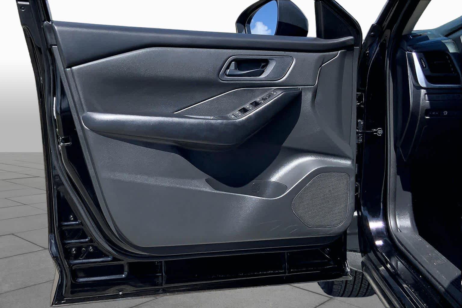 2024 Nissan Rogue S Super Black at Beck & Masten Kia