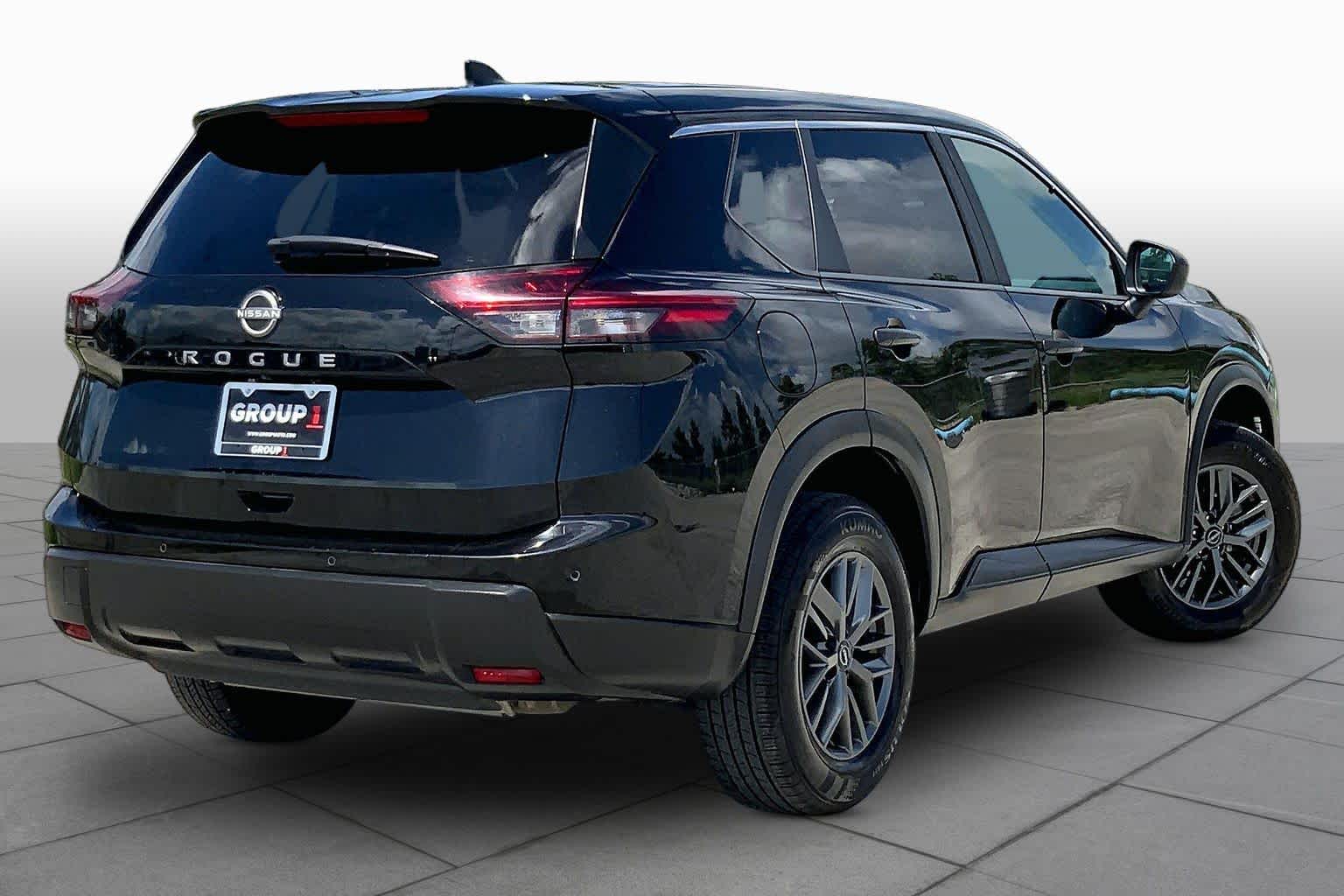 2024 Nissan Rogue S Super Black at Beck & Masten Kia