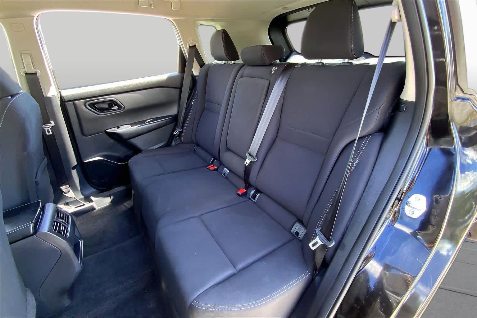 2024 Nissan Rogue S Super Black at Beck & Masten Kia