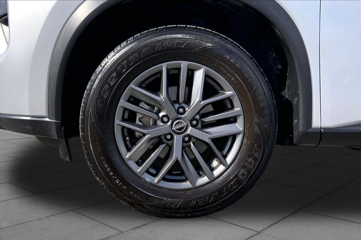 2024 Nissan Rogue S Brilliant Silver Metallic at Beck & Masten Kia