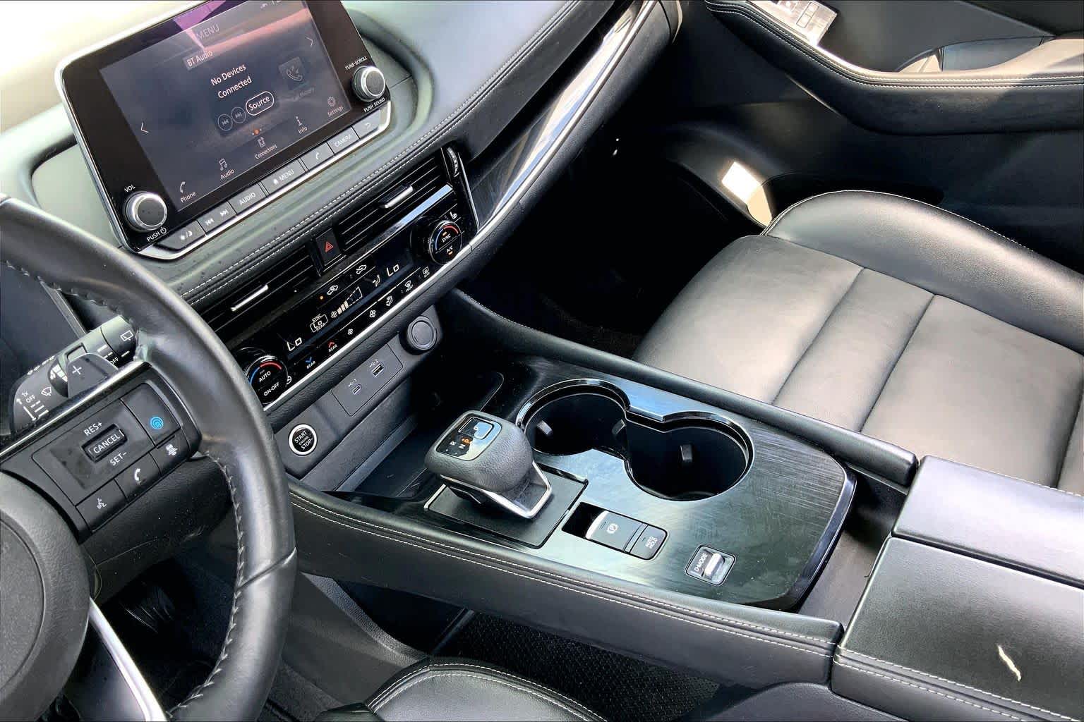 2022 Nissan Rogue photo 16 of 36