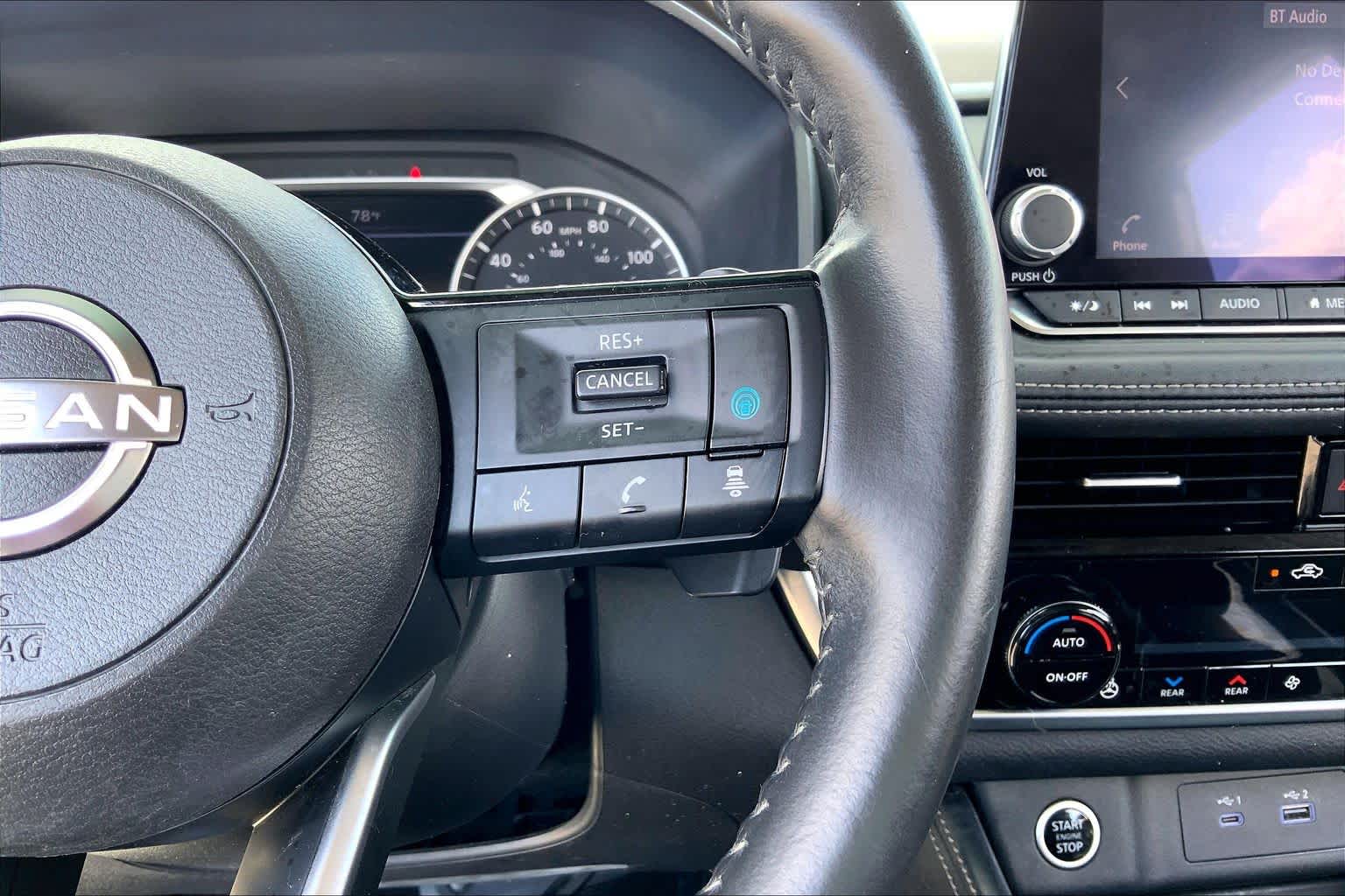 2022 Nissan Rogue photo 24 of 36