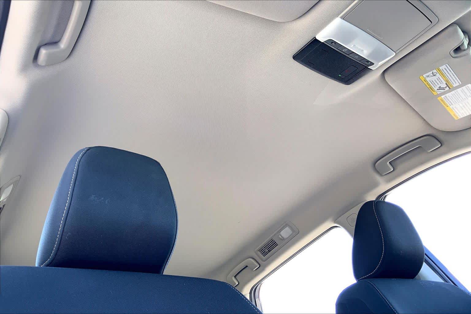 2022 Nissan Pathfinder photo 14 of 36