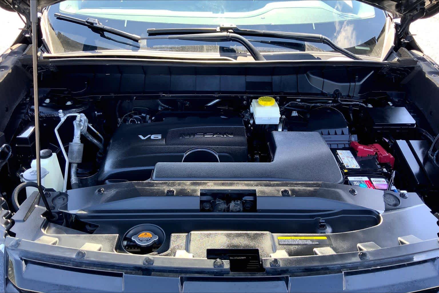 2022 Nissan Pathfinder photo 31 of 36