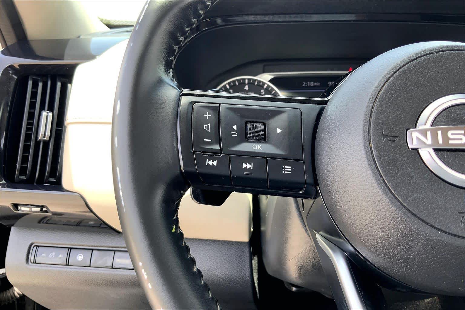 2023 Nissan Pathfinder SV Super Black at AutoNation USA Katy