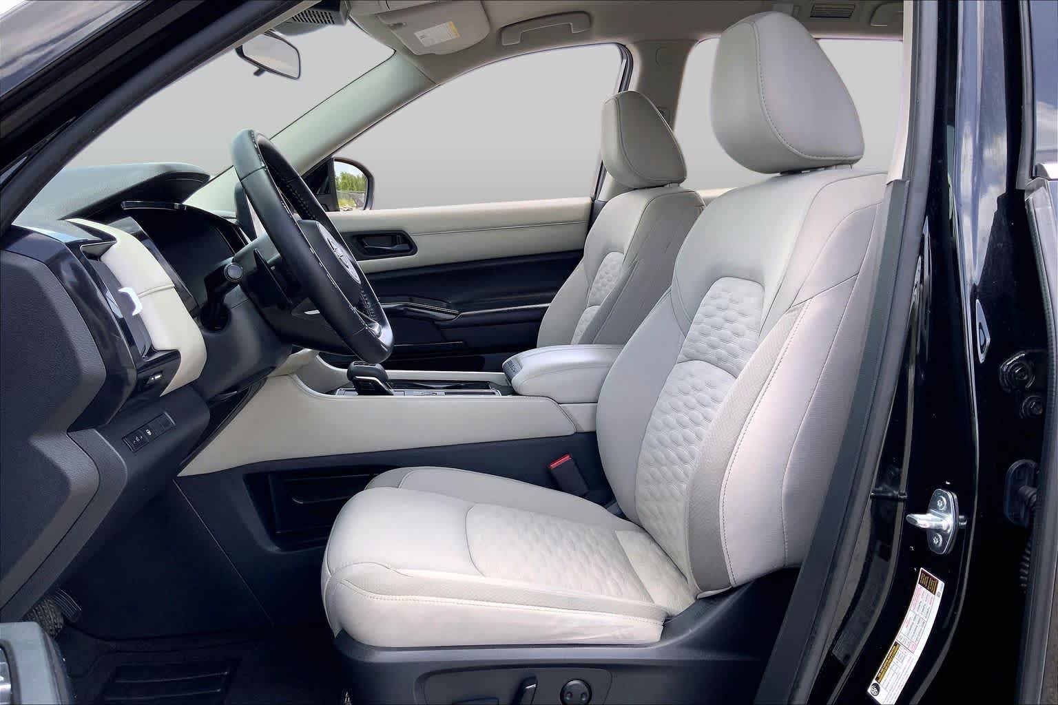 2023 Nissan Pathfinder SV Super Black at AutoNation USA Katy