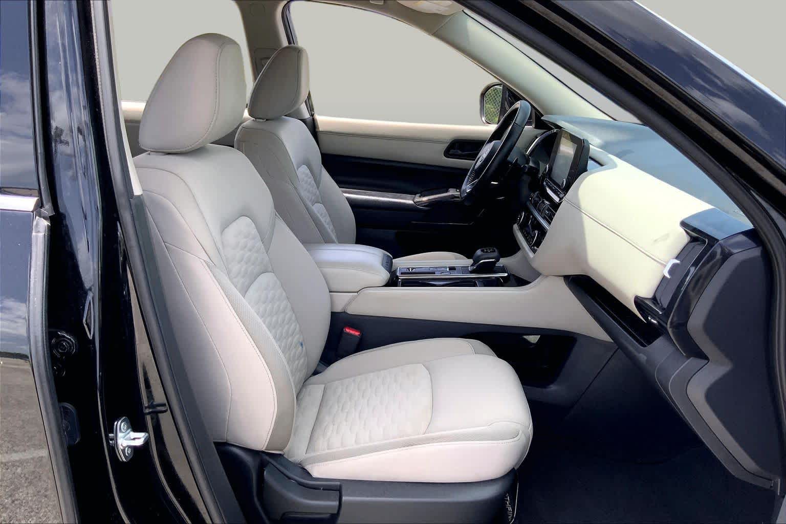 2023 Nissan Pathfinder SV Super Black at AutoNation USA Katy