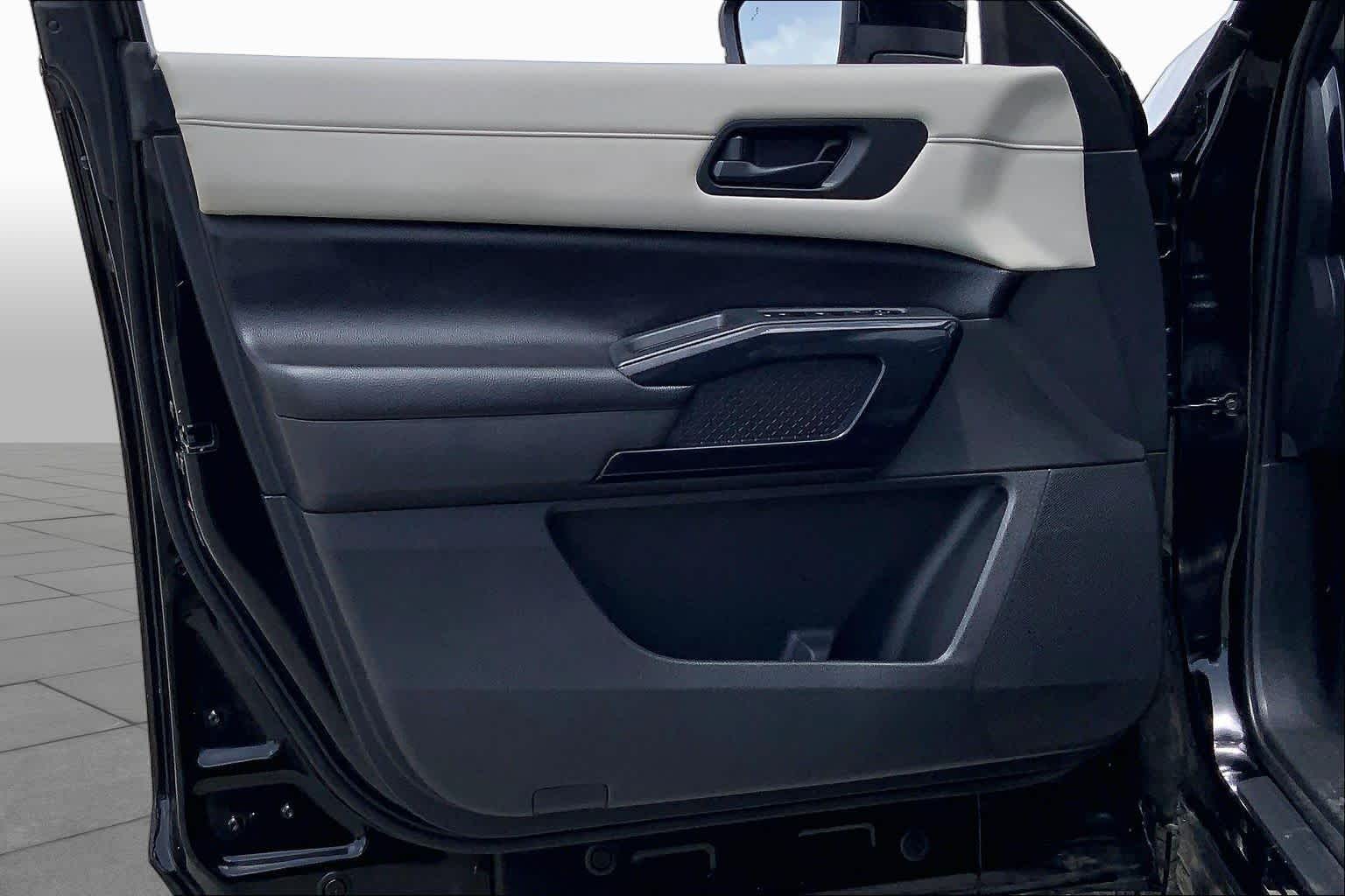 2023 Nissan Pathfinder SV Super Black at AutoNation USA Katy