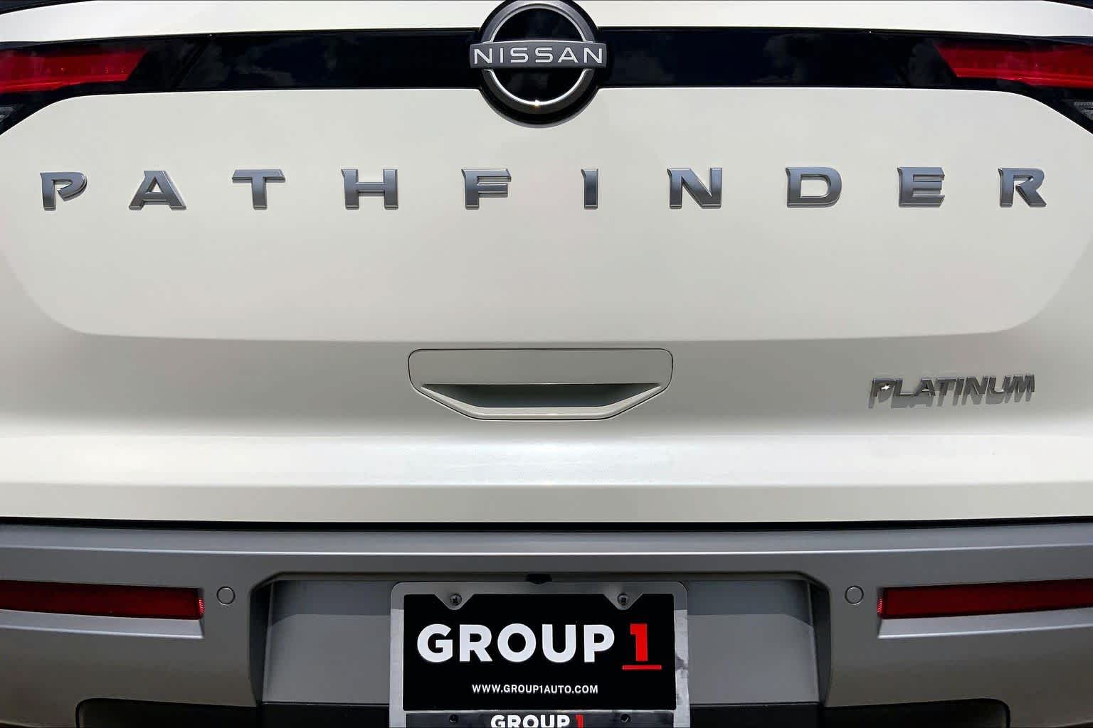 2024 Nissan Pathfinder Platinum Pearl White Tricoat at Sterling McCall Nissan