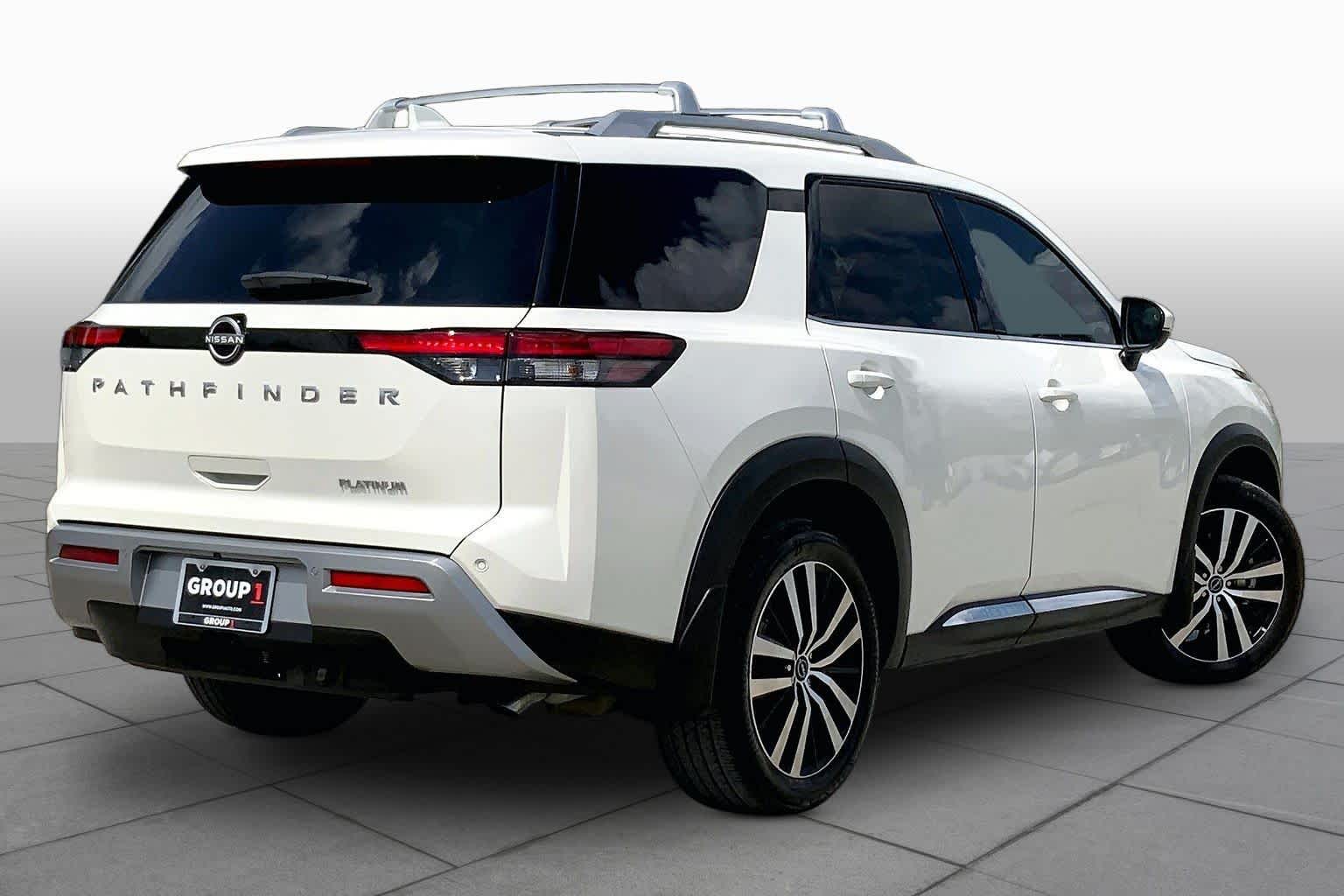 2024 Nissan Pathfinder Platinum Pearl White Tricoat at Sterling McCall Nissan