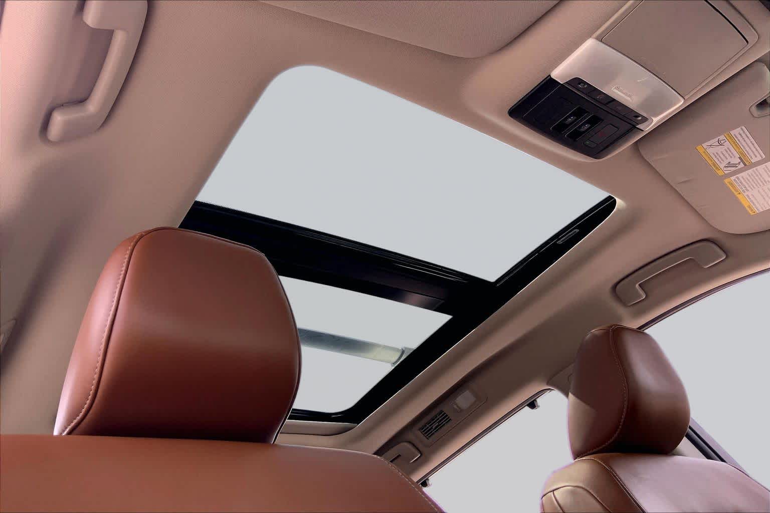2024 Nissan Pathfinder Platinum Pearl White Tricoat at Sterling McCall Nissan