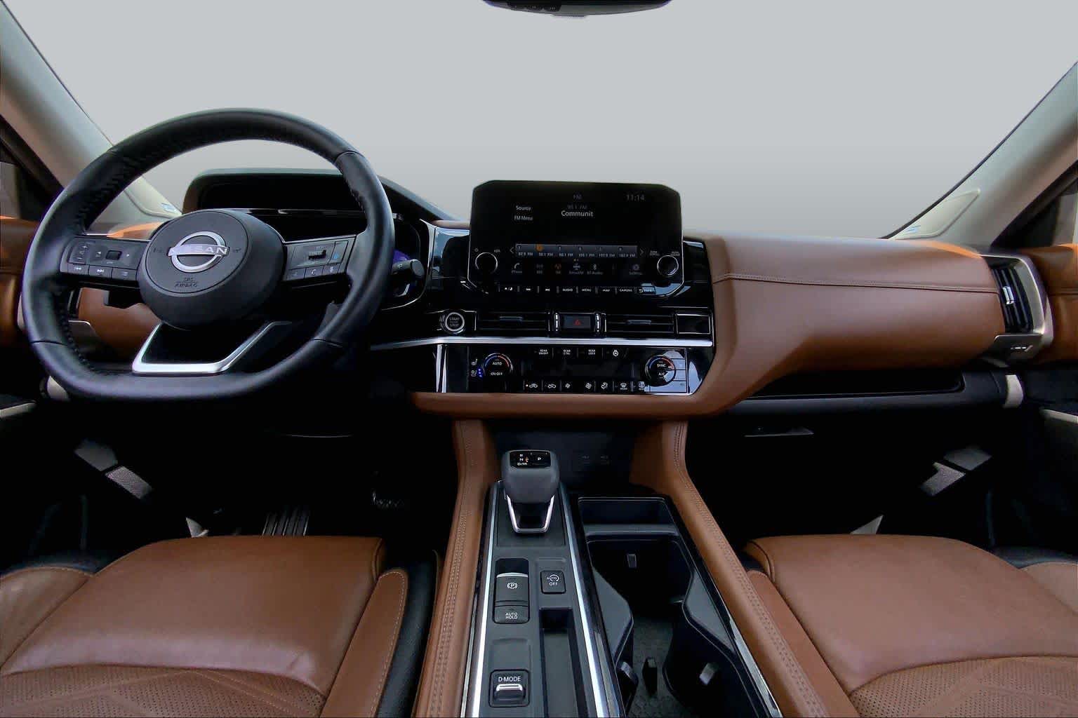 2024 Nissan Pathfinder Platinum Pearl White Tricoat at Sterling McCall Nissan
