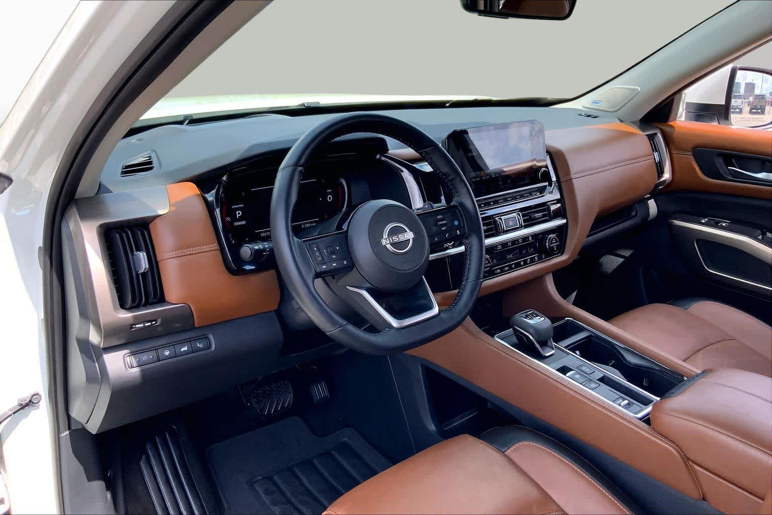 2024 Nissan Pathfinder Platinum Pearl White Tricoat at Sterling McCall Nissan
