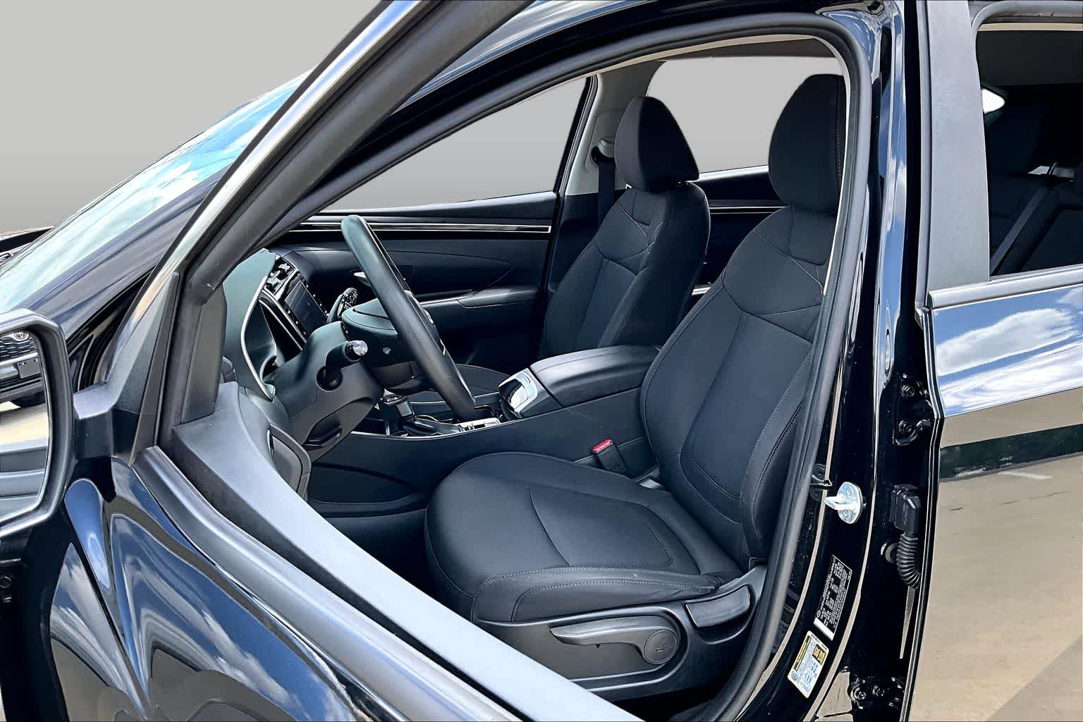 2024 Hyundai Tucson SE Black Pearl at Davis Chevrolet