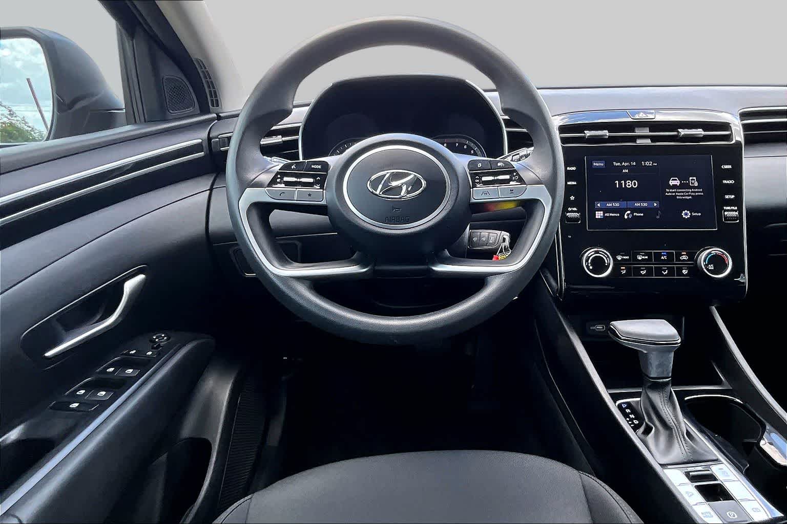 2024 Hyundai Tucson SE Black Pearl at Davis Chevrolet
