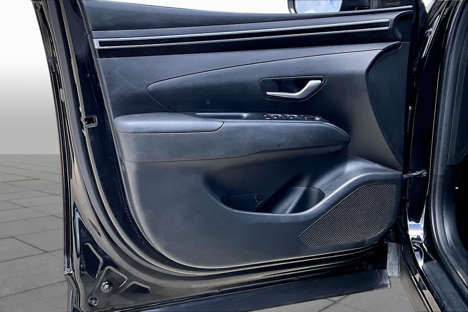 2024 Hyundai Tucson SE Black Pearl at Davis Chevrolet