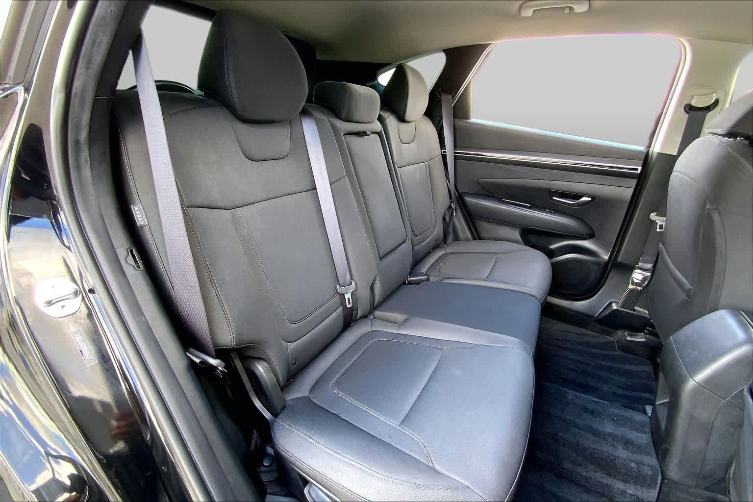 2024 Hyundai Tucson SE Black Pearl at Tomball Ford