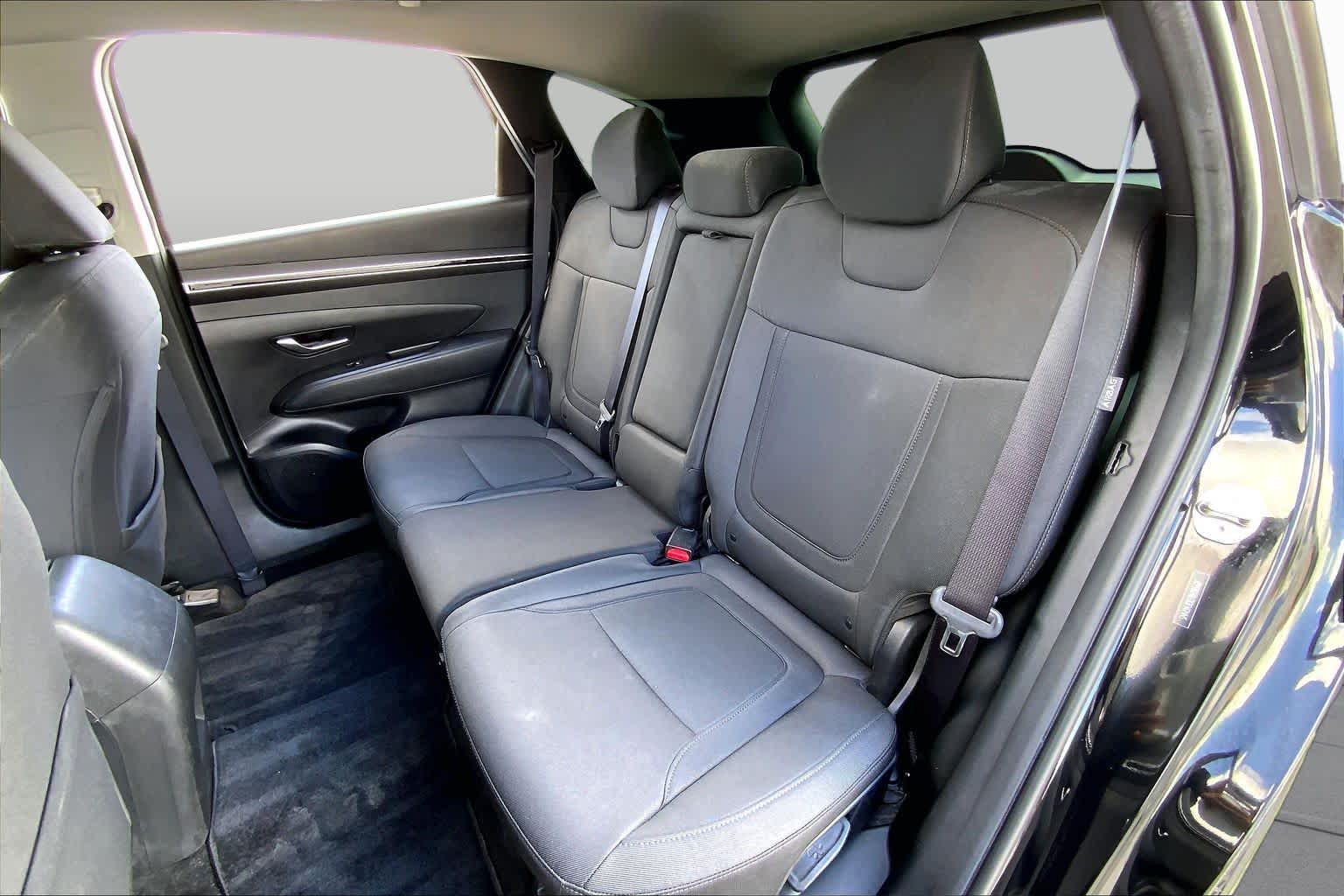 2024 Hyundai Tucson SE Black Pearl at Tomball Ford
