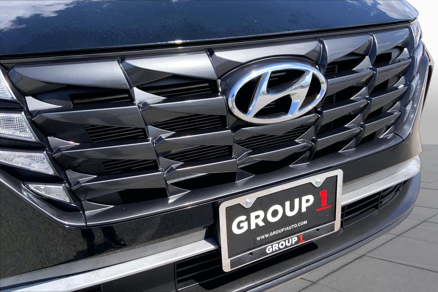 2024 Hyundai Tucson SE Black Pearl at Tomball Ford