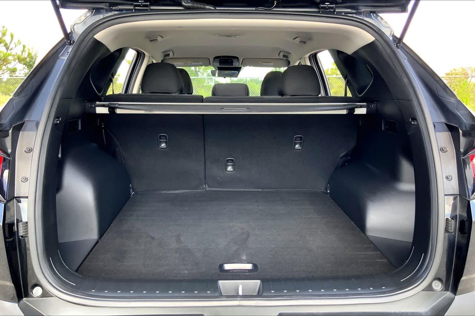 2024 Hyundai Tucson SE Black Pearl at Tomball Ford