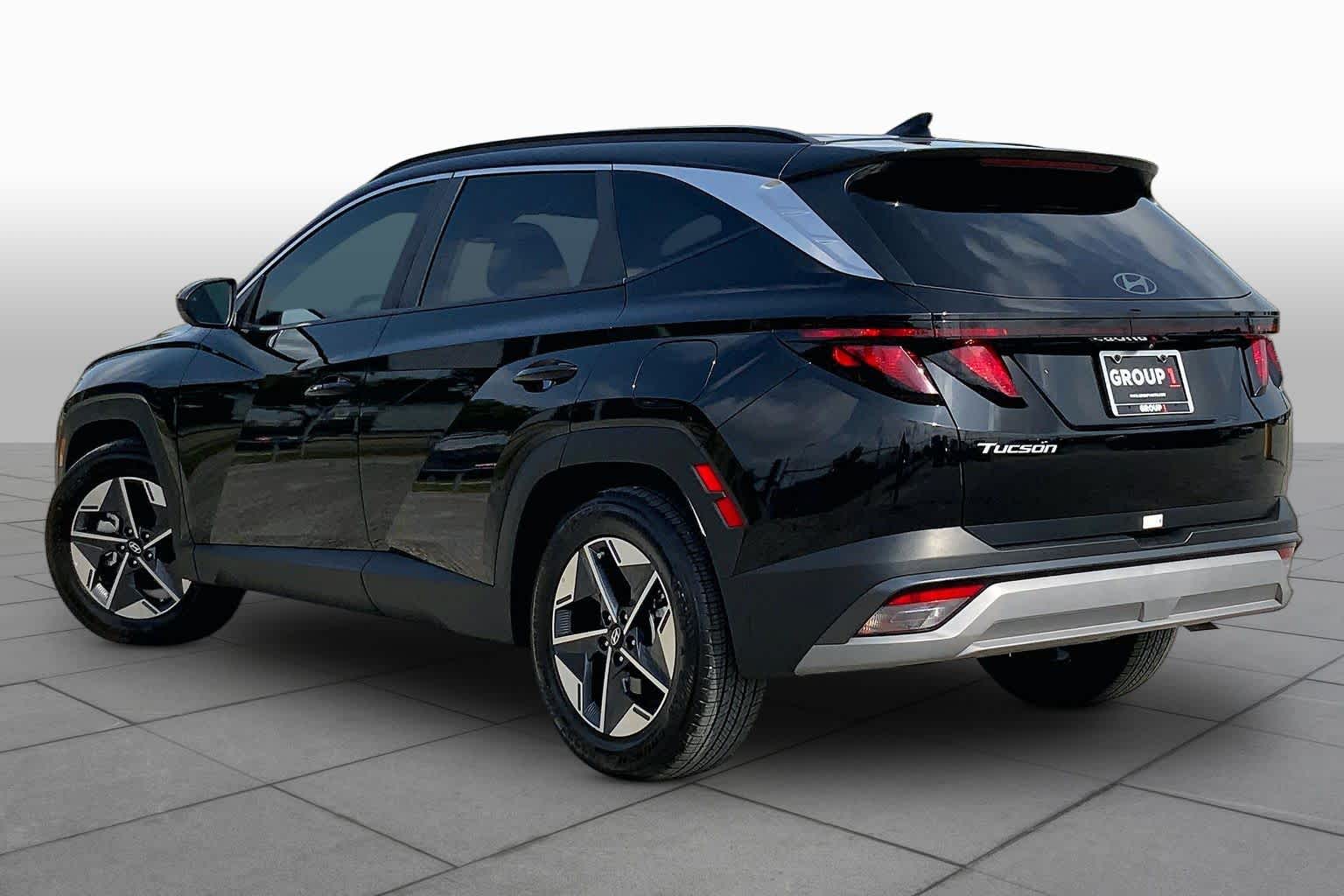 2025 Hyundai Tucson SEL Phantom Black at Texan GMC Buick