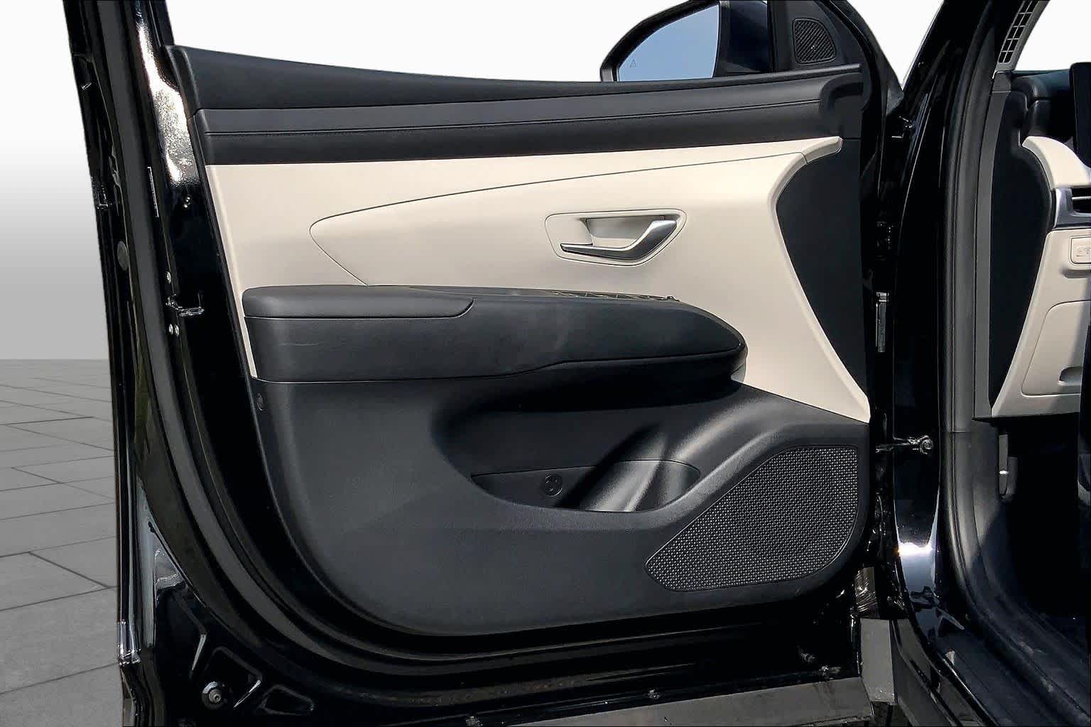 2025 Hyundai Tucson SEL Phantom Black at Texan GMC Buick