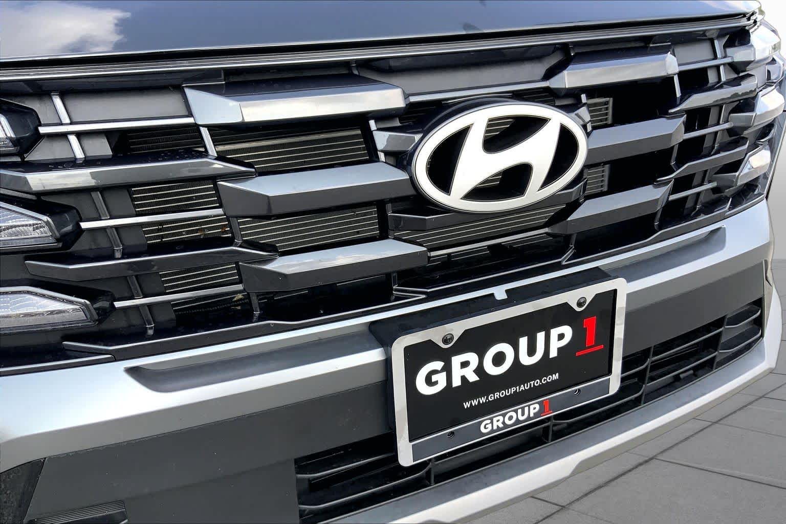 2025 Hyundai Tucson SEL Phantom Black at Texan GMC Buick