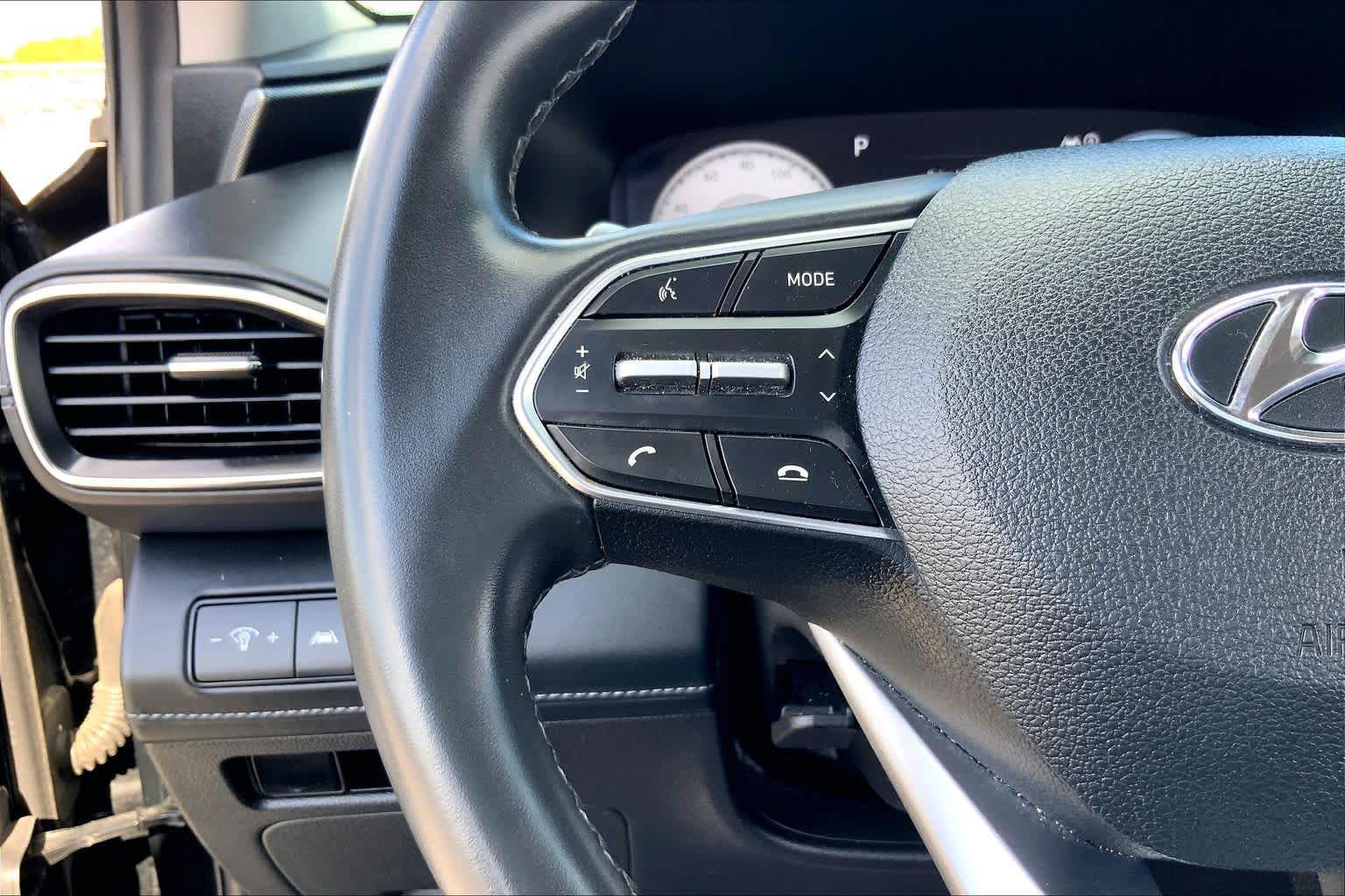 2021 Hyundai Santa Fe photo 23 of 36