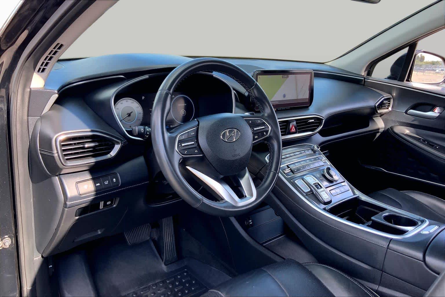 2021 Hyundai Santa Fe photo 17 of 36