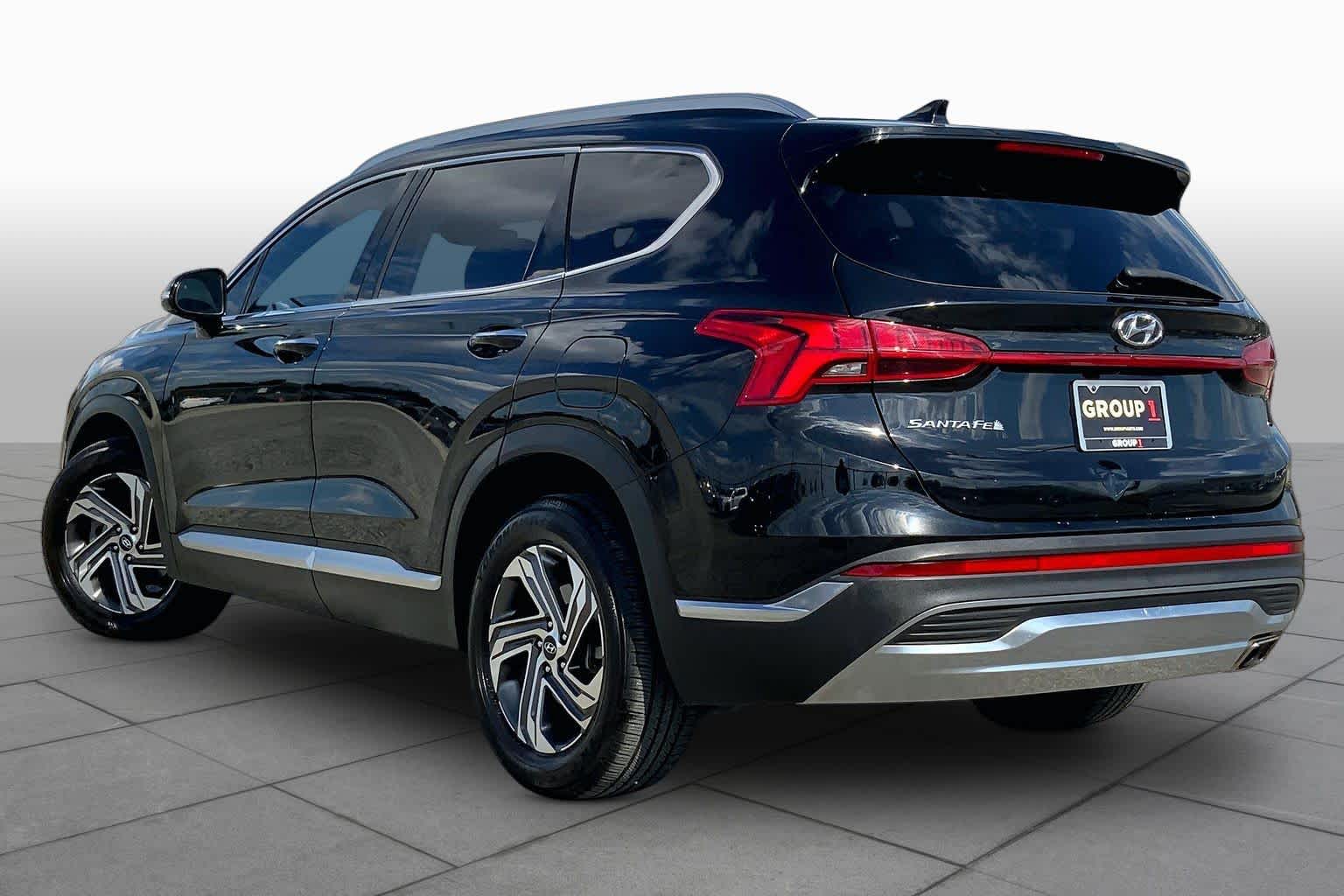 2021 Hyundai Santa Fe photo 12 of 36