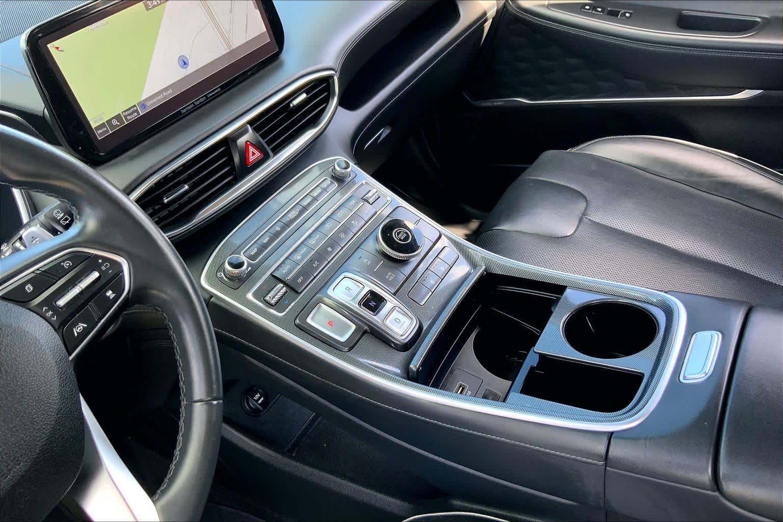 2021 Hyundai Santa Fe photo 16 of 36