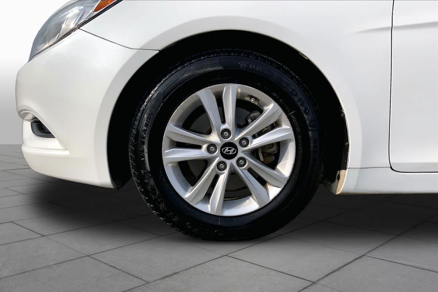 2013 Hyundai Sonata GLS Shimmering White at Honda of Clear Lake