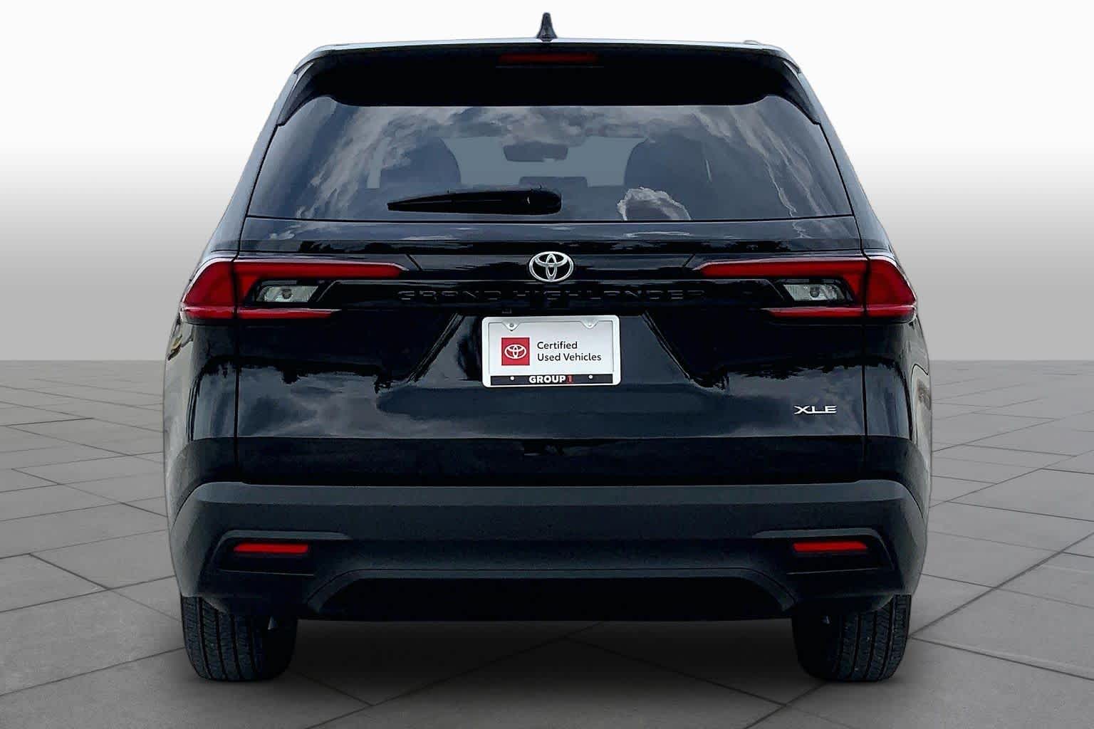 2025 Toyota Grand Highlander XLE Midnight Black Metallic at Group 1 Toyota Southwest