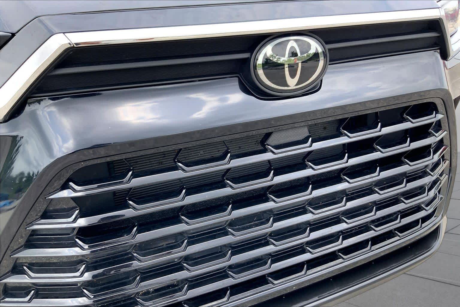 2025 Toyota Grand Highlander XLE Midnight Black Metallic at Group 1 Toyota Southwest