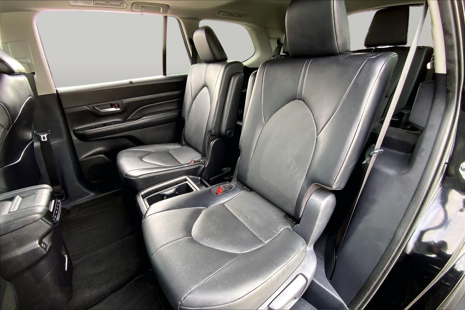 2025 Toyota Grand Highlander XLE Midnight Black Metallic at Group 1 Toyota Southwest