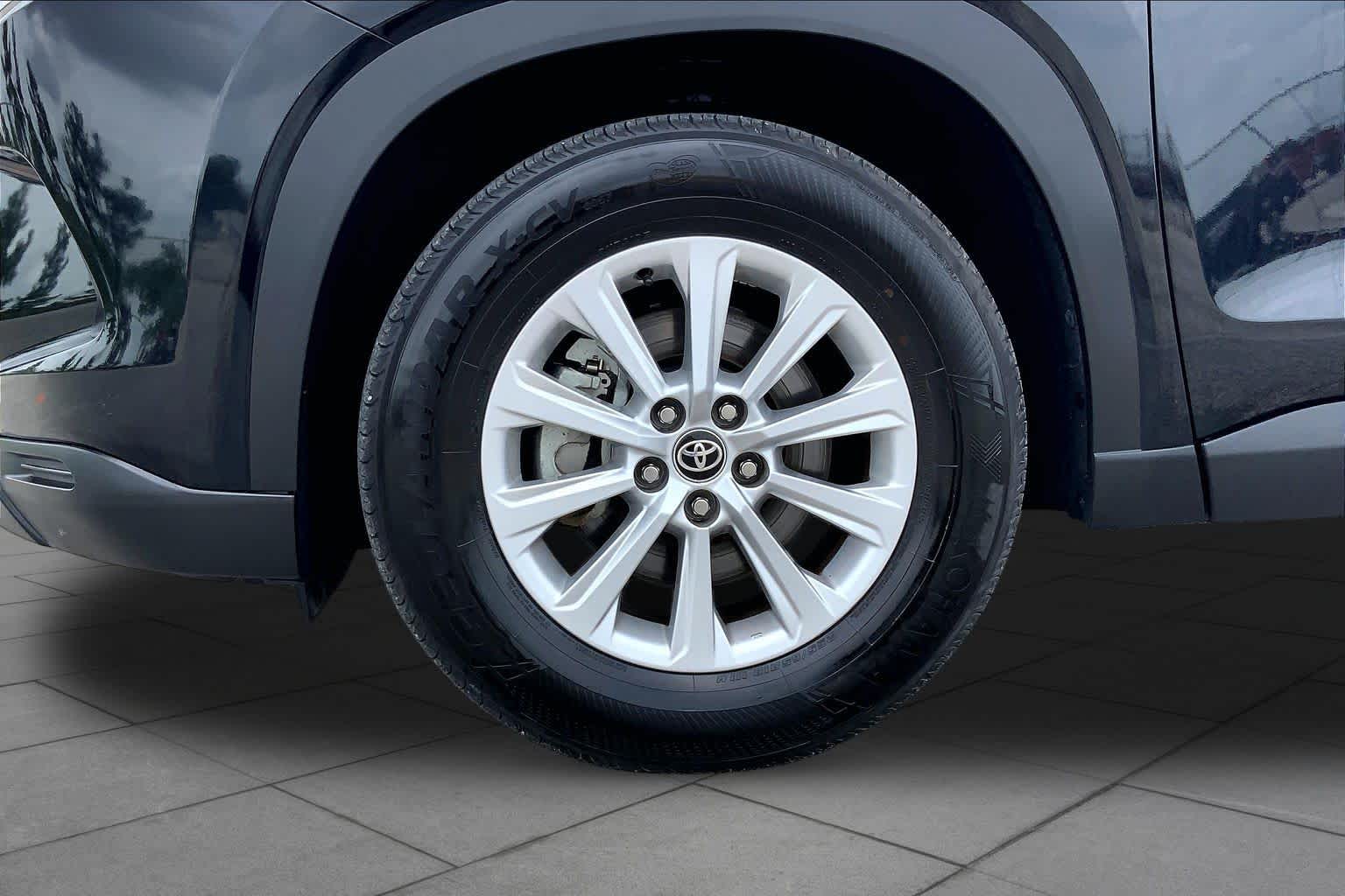 2025 Toyota Grand Highlander XLE Midnight Black Metallic at Group 1 Toyota Southwest
