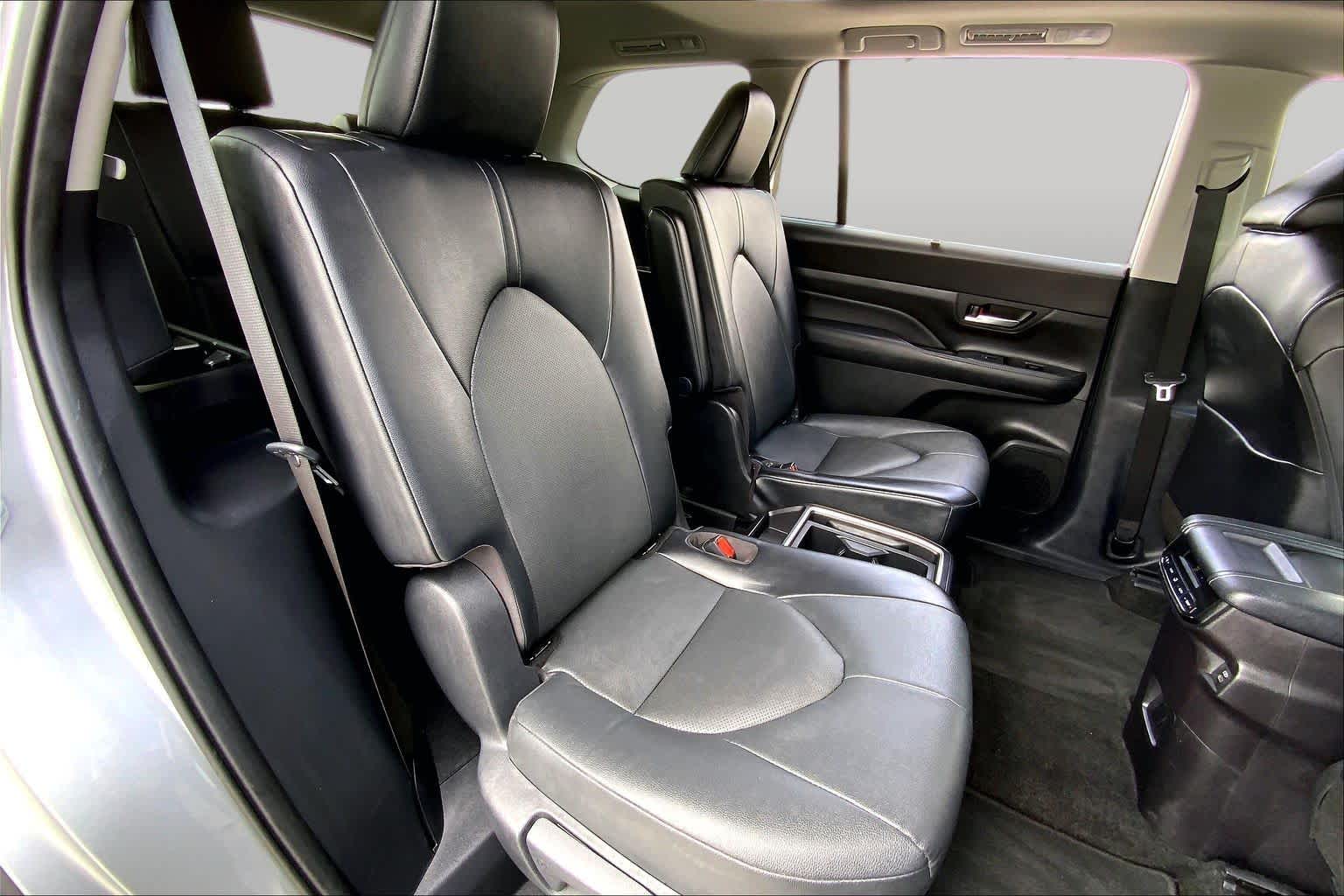 2025 Toyota Grand Highlander XLE Celestial Silver Metallic at Group 1 Toyota Southwest
