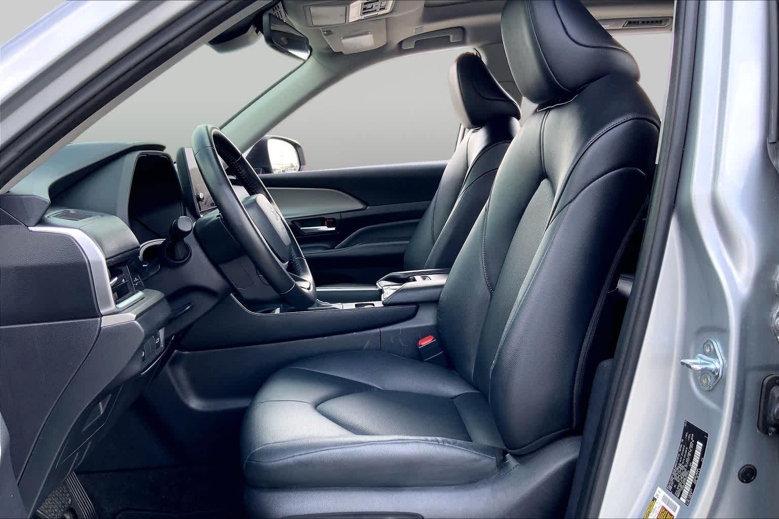 2025 Toyota Grand Highlander XLE Celestial Silver Metallic at Group 1 Toyota Southwest