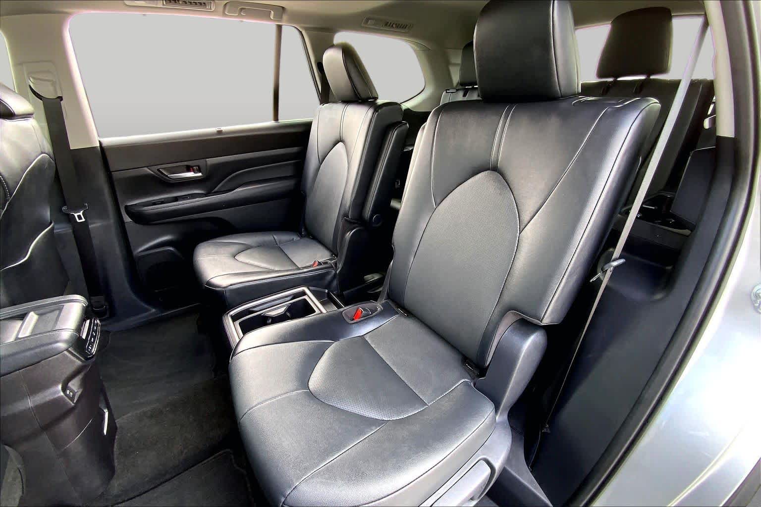 2025 Toyota Grand Highlander XLE Celestial Silver Metallic at Group 1 Toyota Southwest