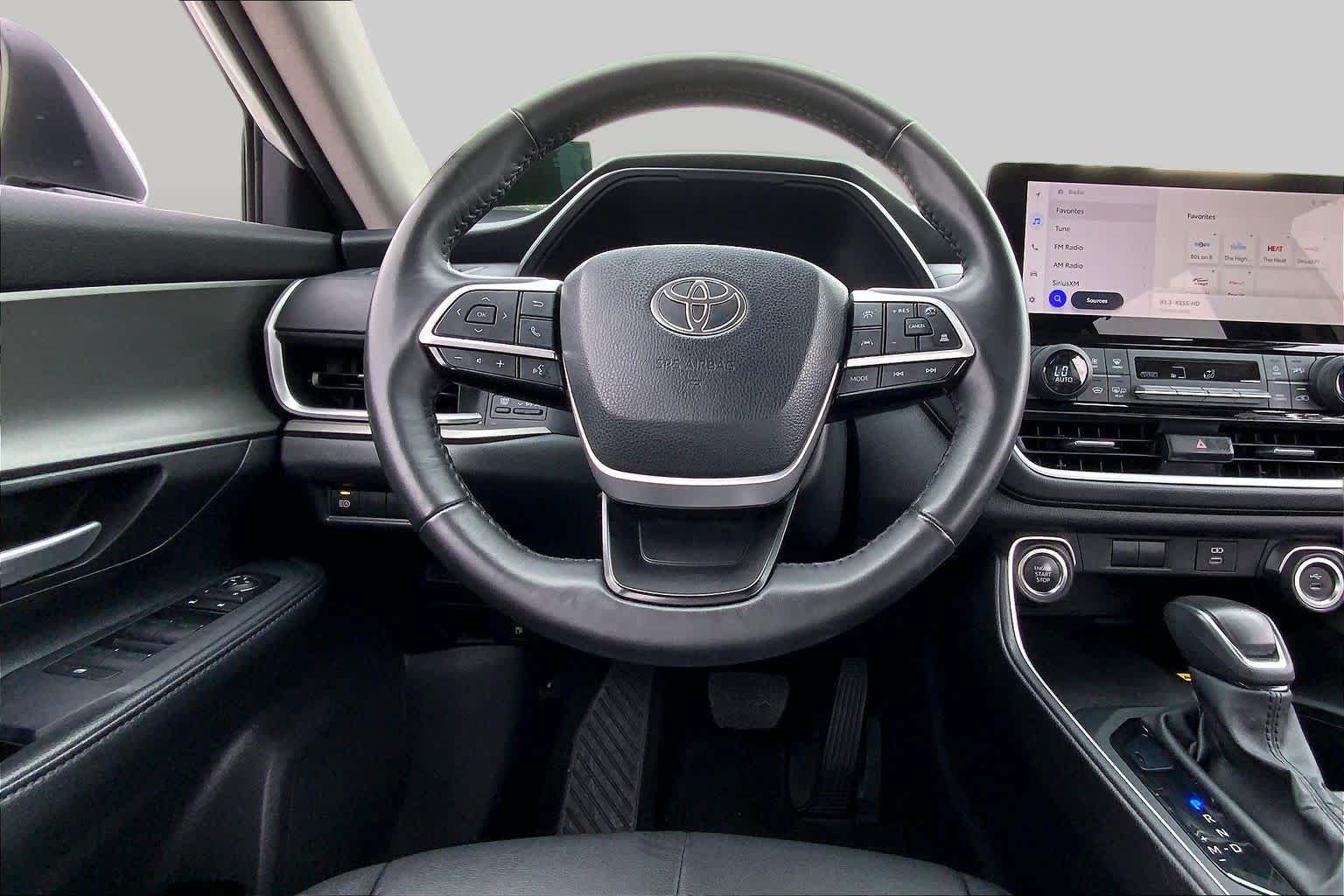 2025 Toyota Grand Highlander XLE Wind Chill Pearl at Group 1 Toyota Southwest