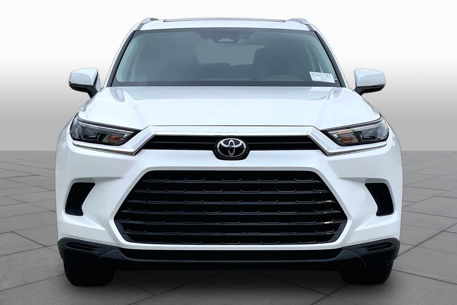 2025 Toyota Grand Highlander XLE Wind Chill Pearl at Group 1 Toyota Southwest