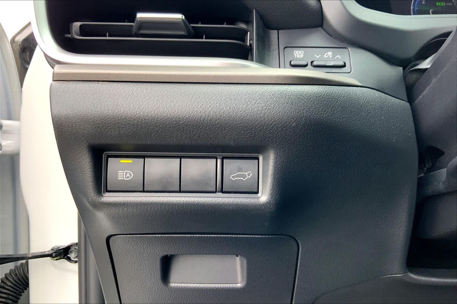 2025 Toyota Grand Highlander XLE Wind Chill Pearl at Group 1 Toyota Southwest