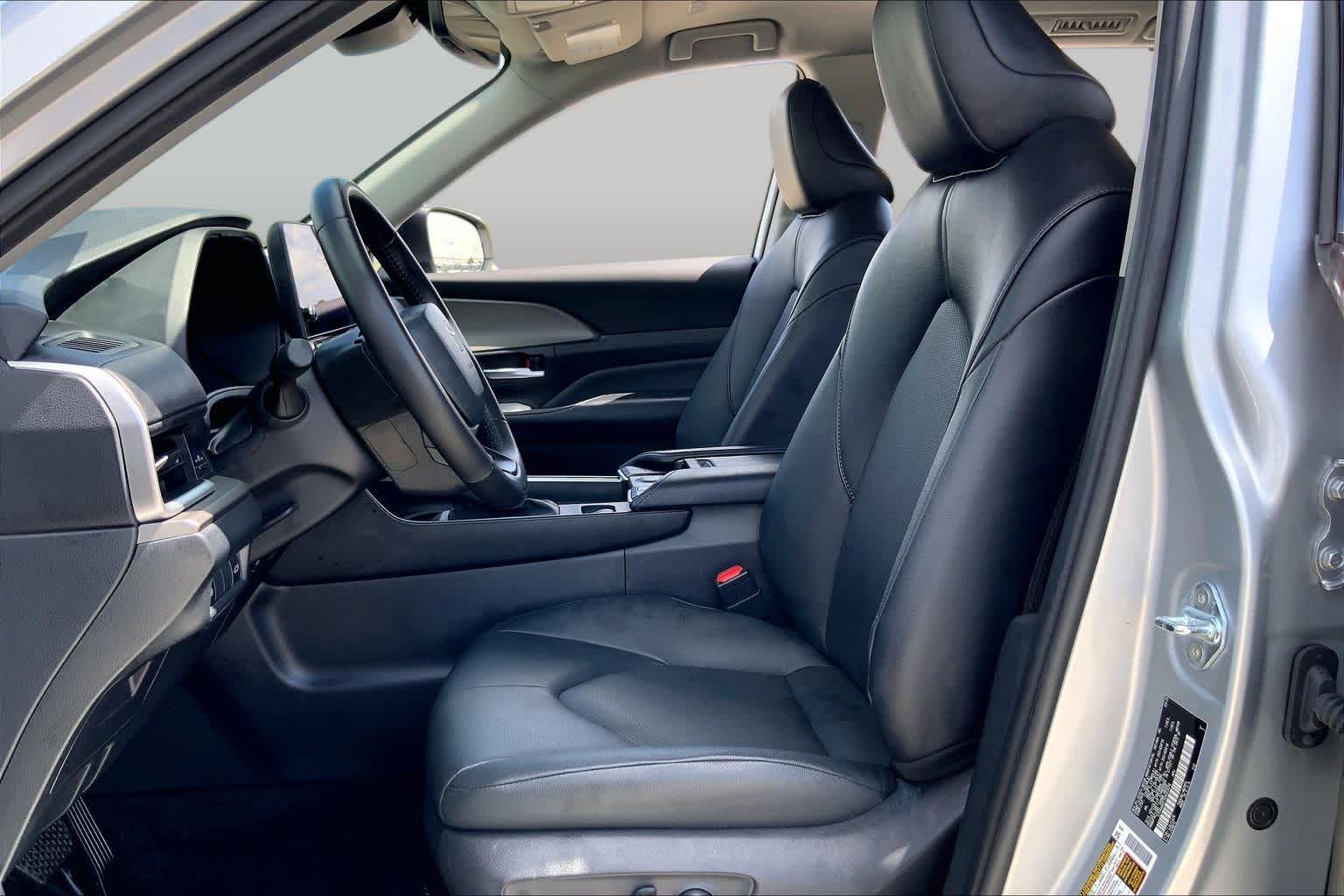 2025 Toyota Grand Highlander XLE Celestial Silver Metallic at Group 1 Toyota Southwest