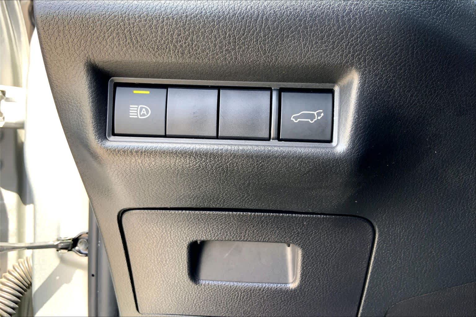 2025 Toyota Grand Highlander XLE Celestial Silver Metallic at Group 1 Toyota Southwest
