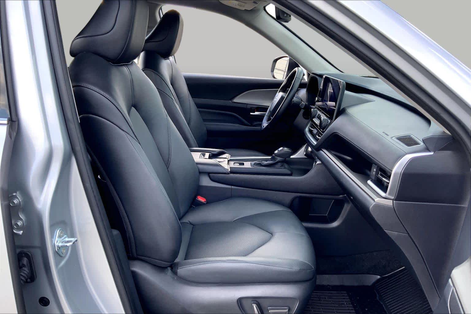 2025 Toyota Grand Highlander XLE Celestial Silver Metallic at Lone Star Chevrolet
