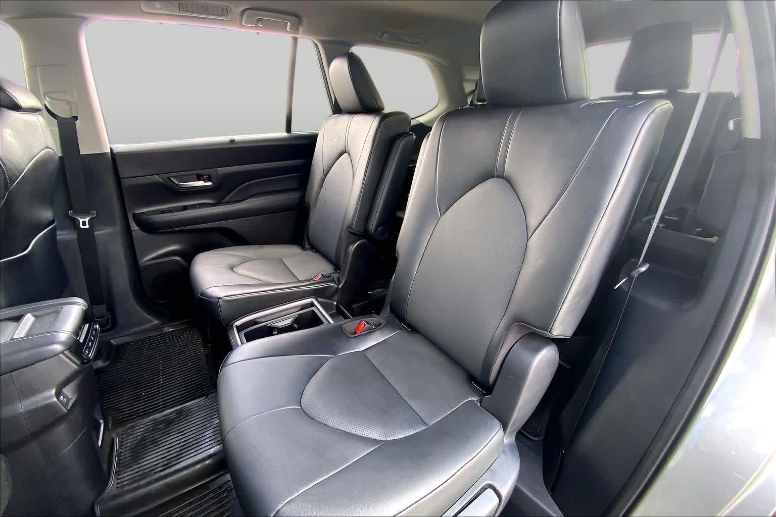 2025 Toyota Grand Highlander XLE Celestial Silver Metallic at Lone Star Chevrolet