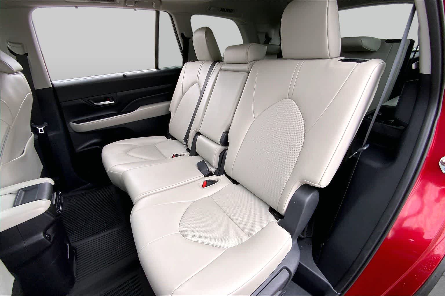 2024 Toyota Grand Highlander XLE Ruby Flare Pearl at Mac Haik Ford