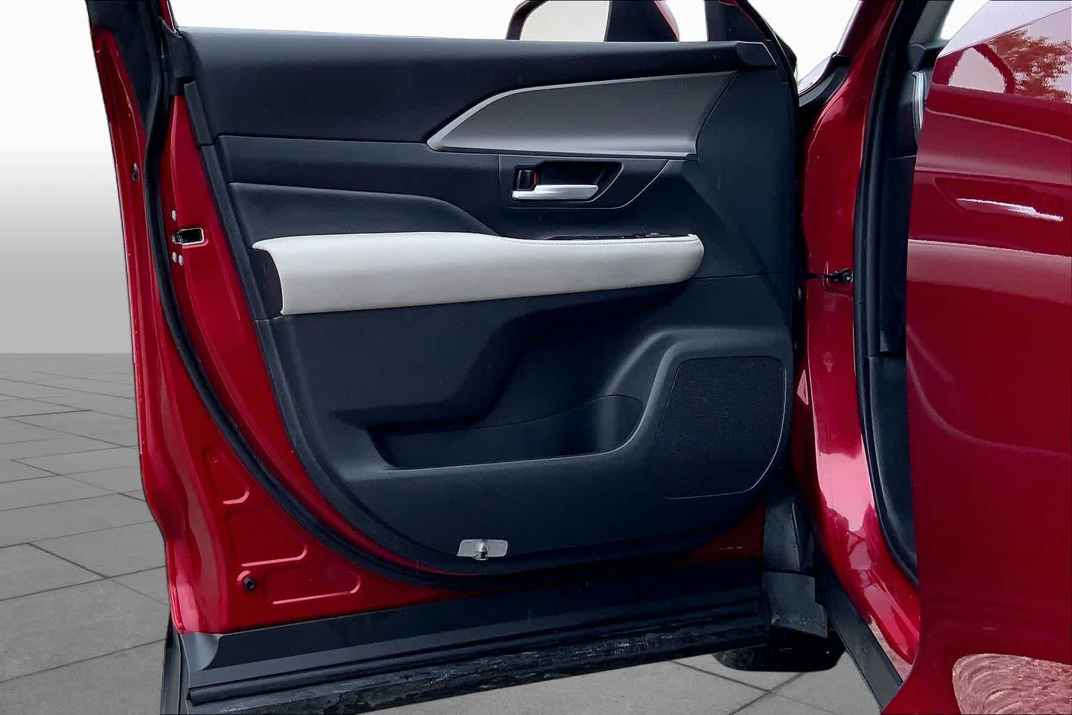 2024 Toyota Grand Highlander XLE Ruby Flare Pearl at Mac Haik Ford