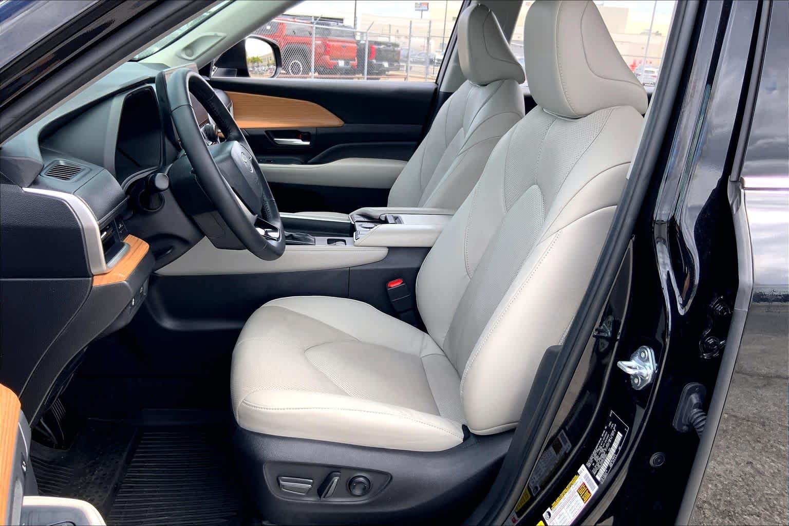 2025 Toyota Grand Highlander Limited Midnight Black Metallic at Group 1 Toyota Southwest