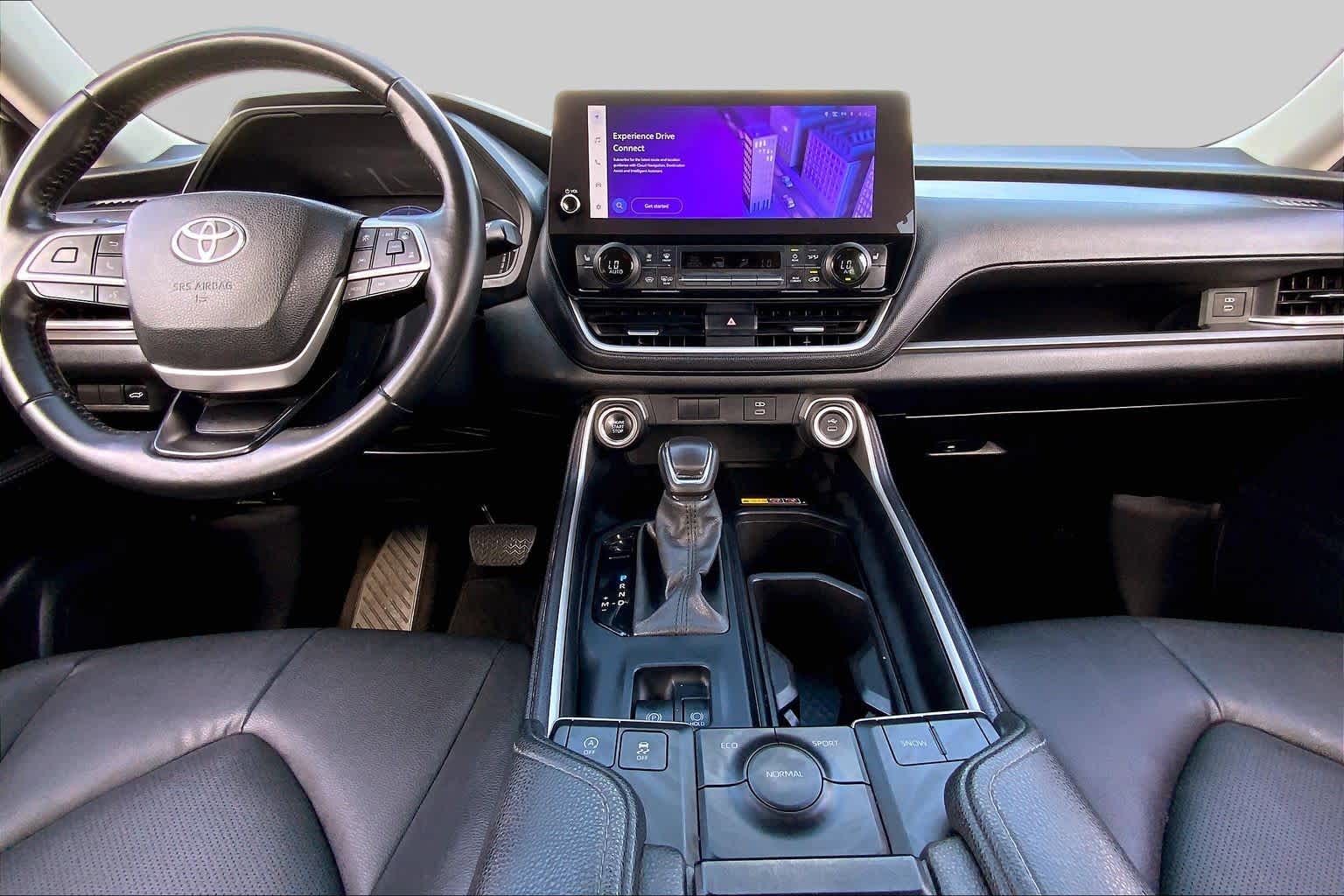 2024 Toyota Grand Highlander XLE Coastal Cream at Group 1 Toyota Southwest